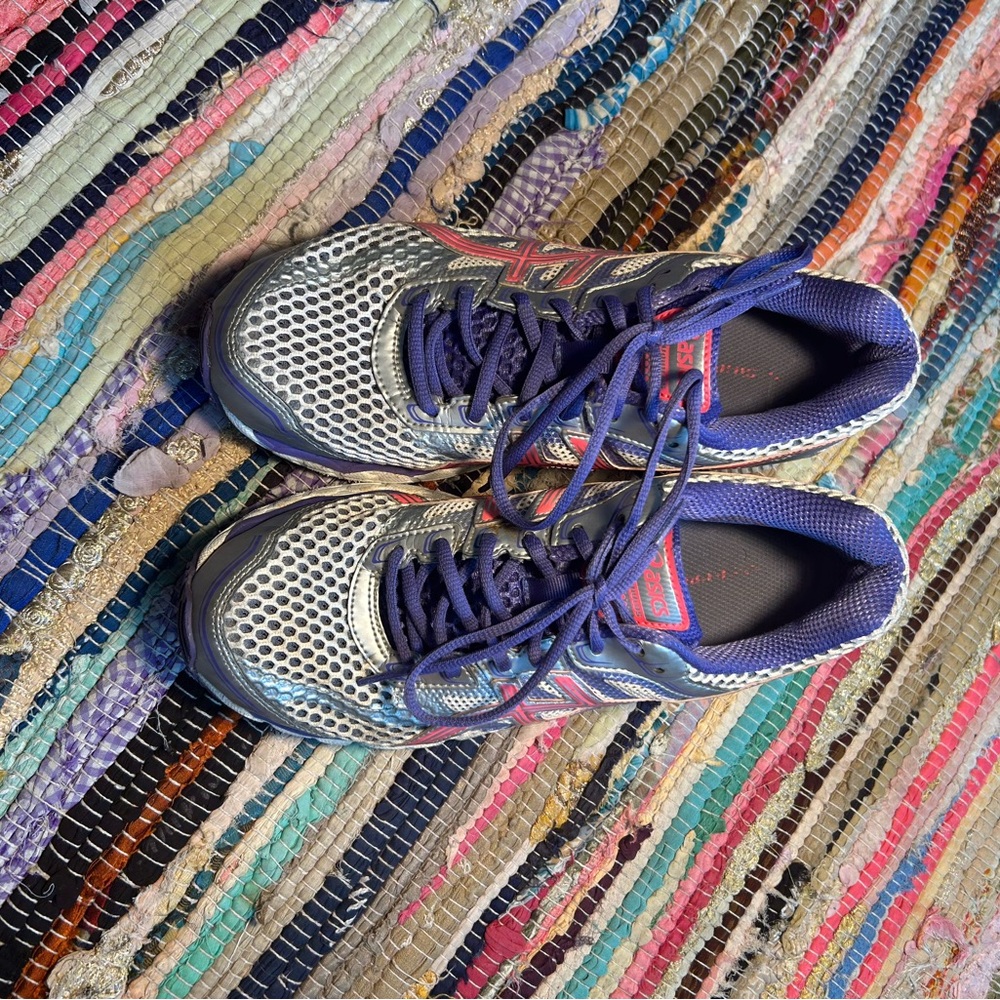 Asics Multicolor Running Shoes 👟 - Picture 2 of 5